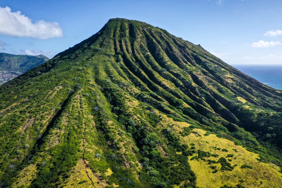 Best Hikes In Oahu Hawaii Top Oahu Hiking Trails Koko Head Crater Volcano Stairs