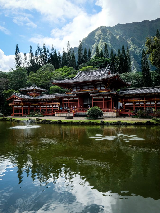 Best Things To Do In Oahu Hawaii Fun Couples Free Byodo-in Japanese Temple