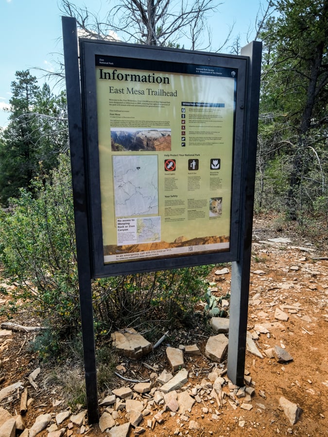 Observation Point East Mesa Trailhead Sign