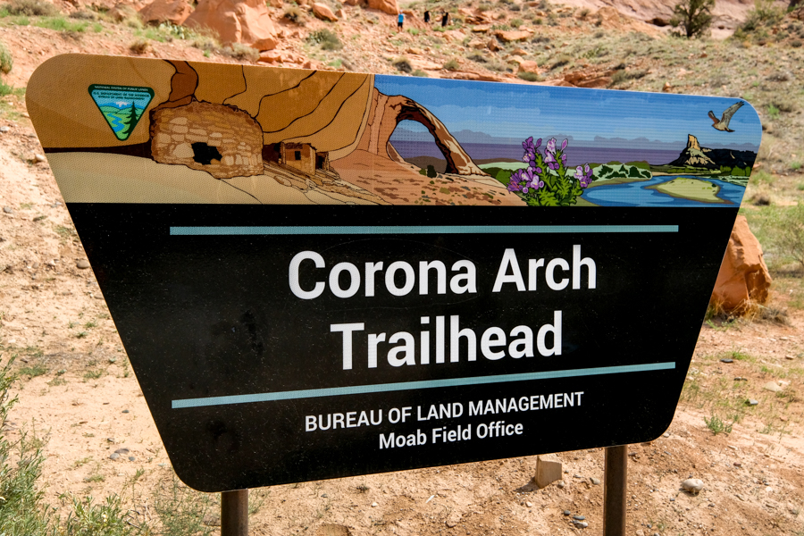 Corona Arch trailhead sign