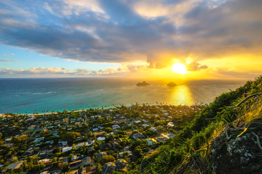 Best Things To Do In Oahu Hawaii Fun Couples Free Lanikai Pillbox Sunrise Hike