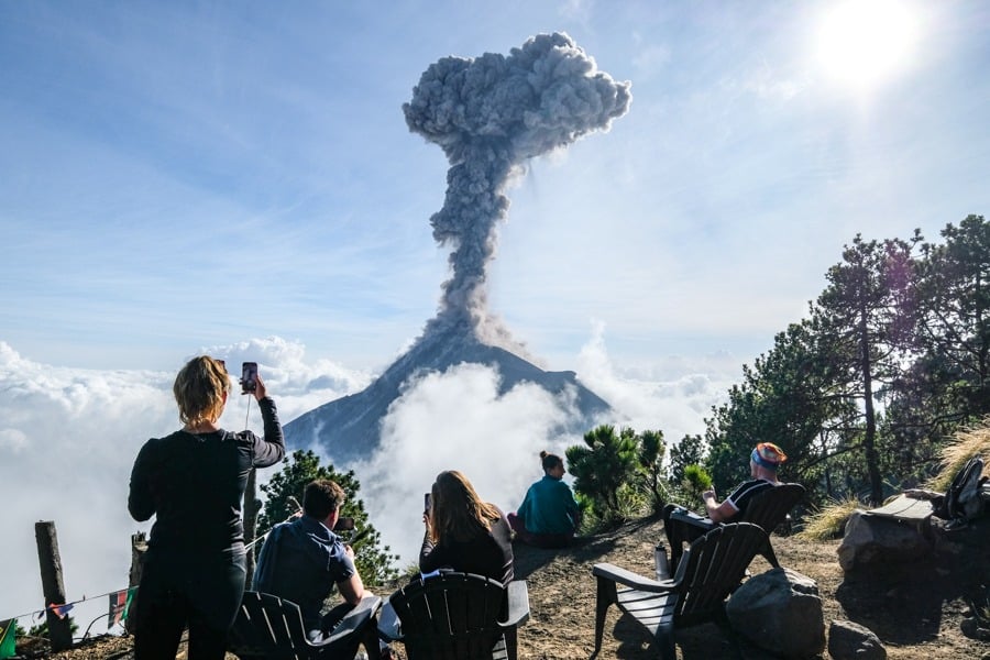 Acatenango Volcano Hike Guatemala Volcan De Fuego Base Camp Eruption